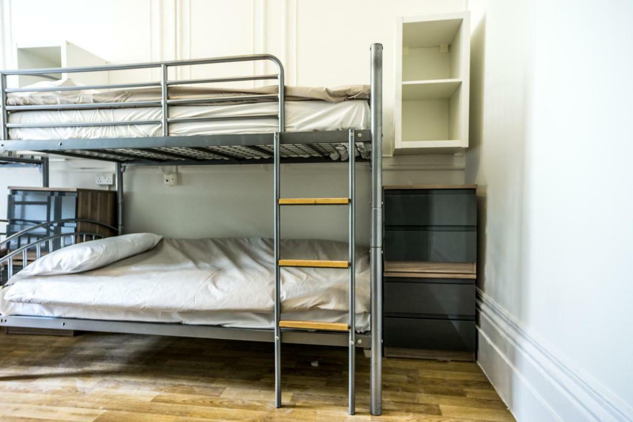 Sandeman-allen Hostel *