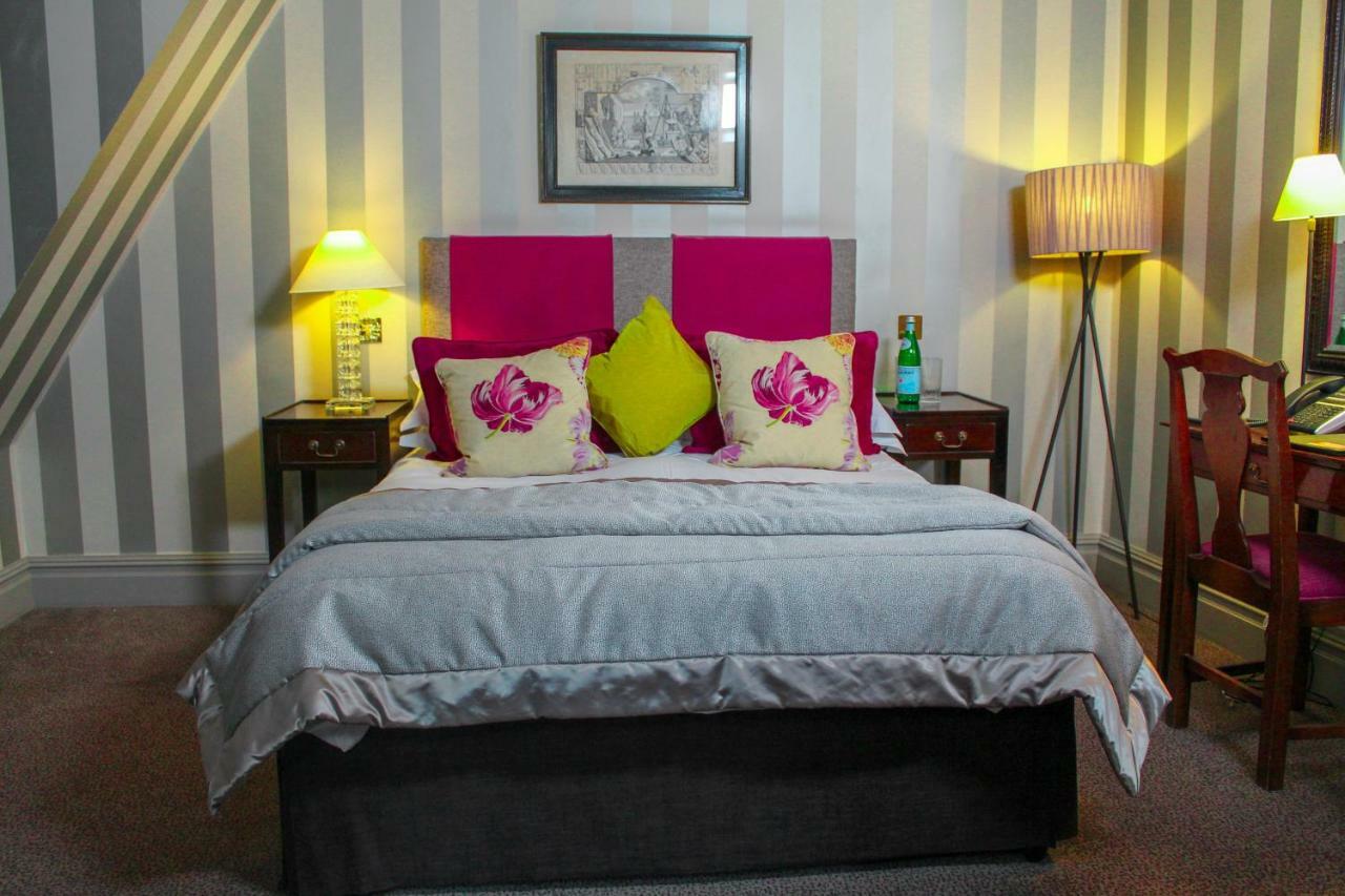 The Fox Club Mayfair 4* London