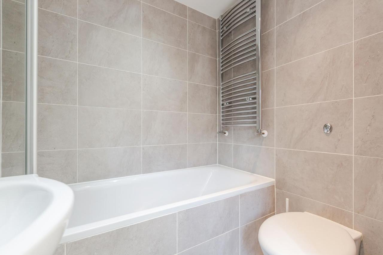 Appartement 2 Bedrooms Serviced Excel Exhibition Centre, O2 Arena, Stratford Olympic City, Forest Gate, Central *