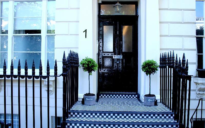 1 Craven Hill Gardens 4* London