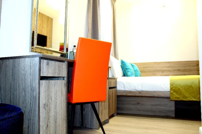 Aparthotel 1 Craven Hill Gardens London