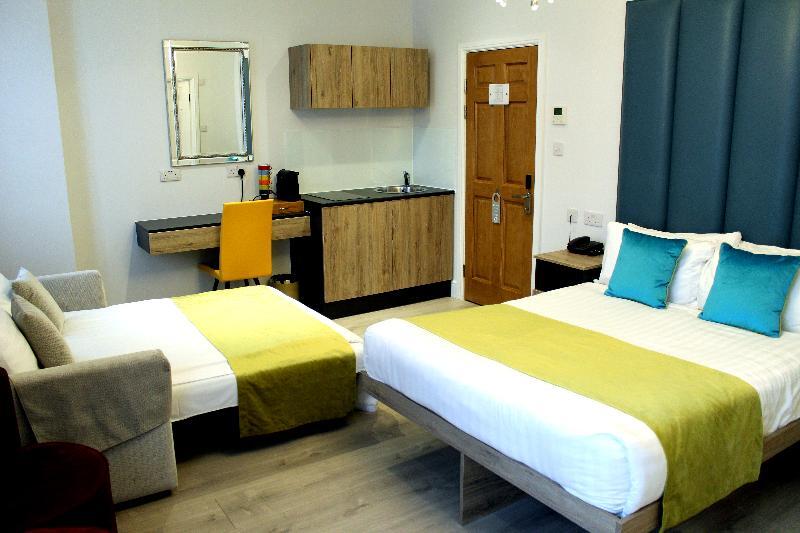 1 Craven Hill Gardens Aparthotel