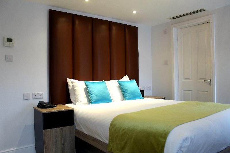 1 Craven Hill Gardens London
