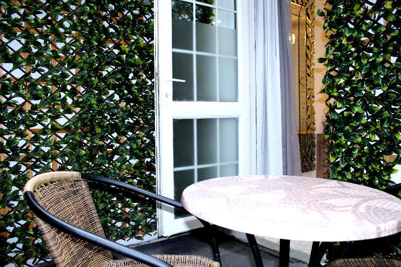 Aparthotel 1 Craven Hill Gardens London