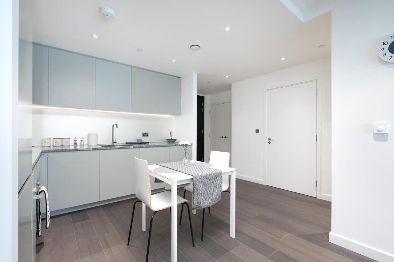 Greenwich Luxury O2 Apartment London