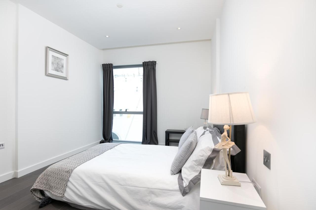 Greenwich Luxury O2 Apartment London