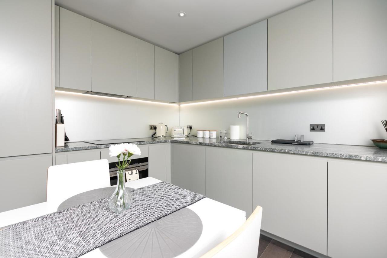 Greenwich Luxury O2 Apartment *
