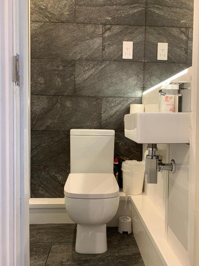 Luxury Near Wembley Stadium, Wembley Arena, Designer Outlet Apartment