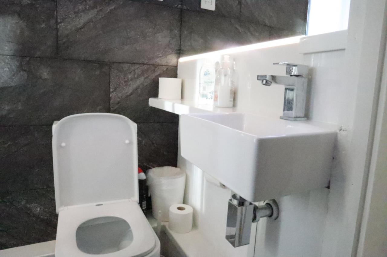 Apartment Luxury Near Wembley Stadium, Wembley Arena, Designer Outlet *