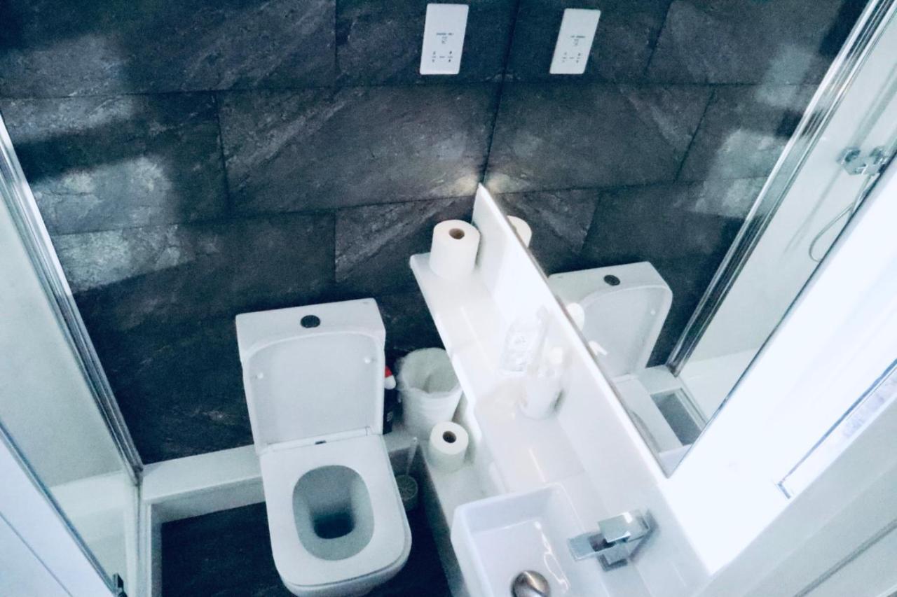 Luxury Near Wembley Stadium, Wembley Arena, Designer Outlet Apartment