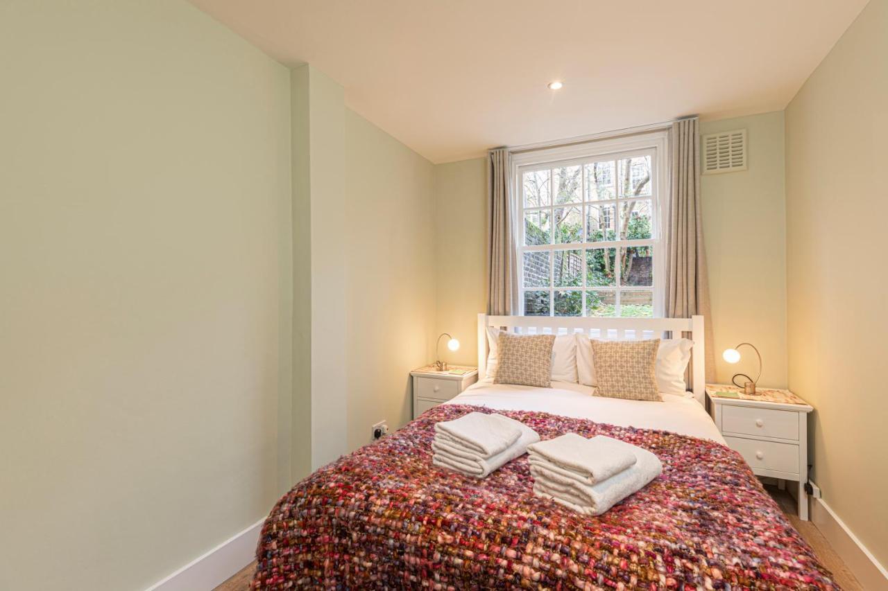 Stylish Flat With Garden In Notting Hill London
