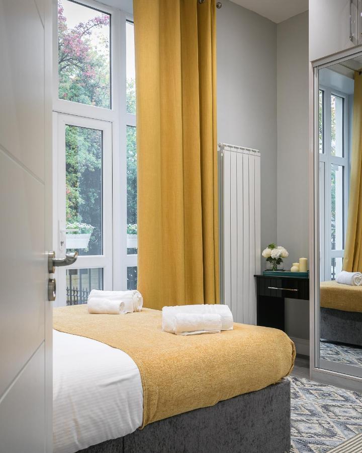 Carlton Vale Apartment