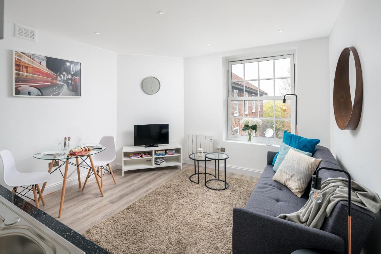 Skyline Serviced - Battersea Park * London