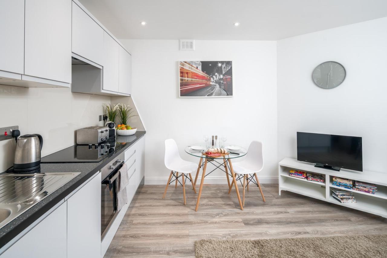 Skyline Serviced - Battersea Park * London