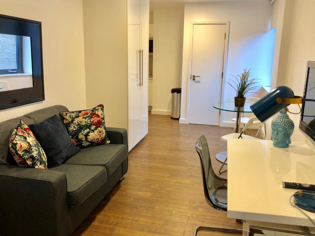 Tower Hill Apartment London